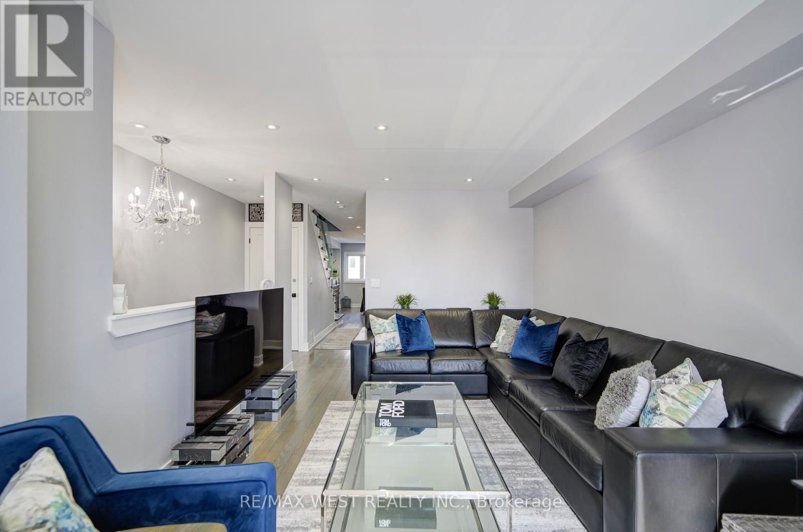 65 - 735 SHEPPARD AVENUE Image 10
