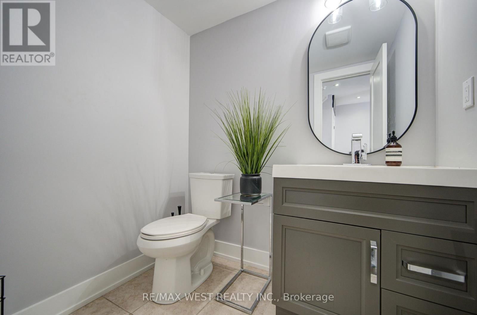 65 - 735 SHEPPARD AVENUE Image 25