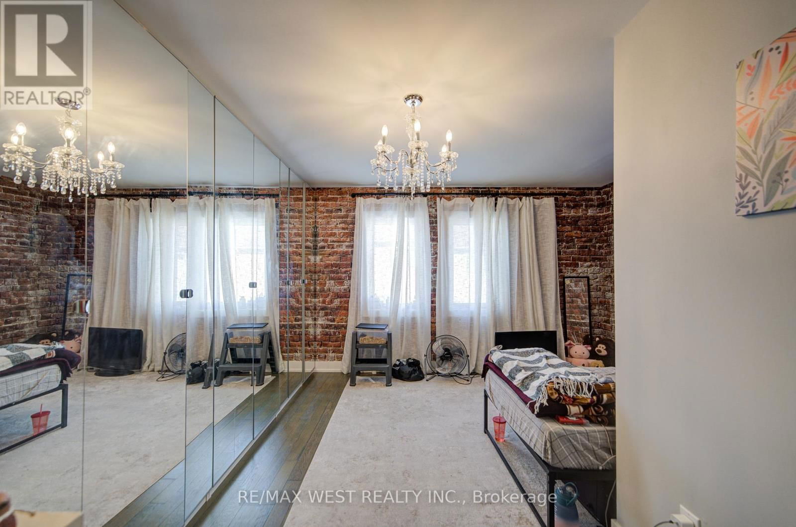 65 - 735 SHEPPARD AVENUE Image 39