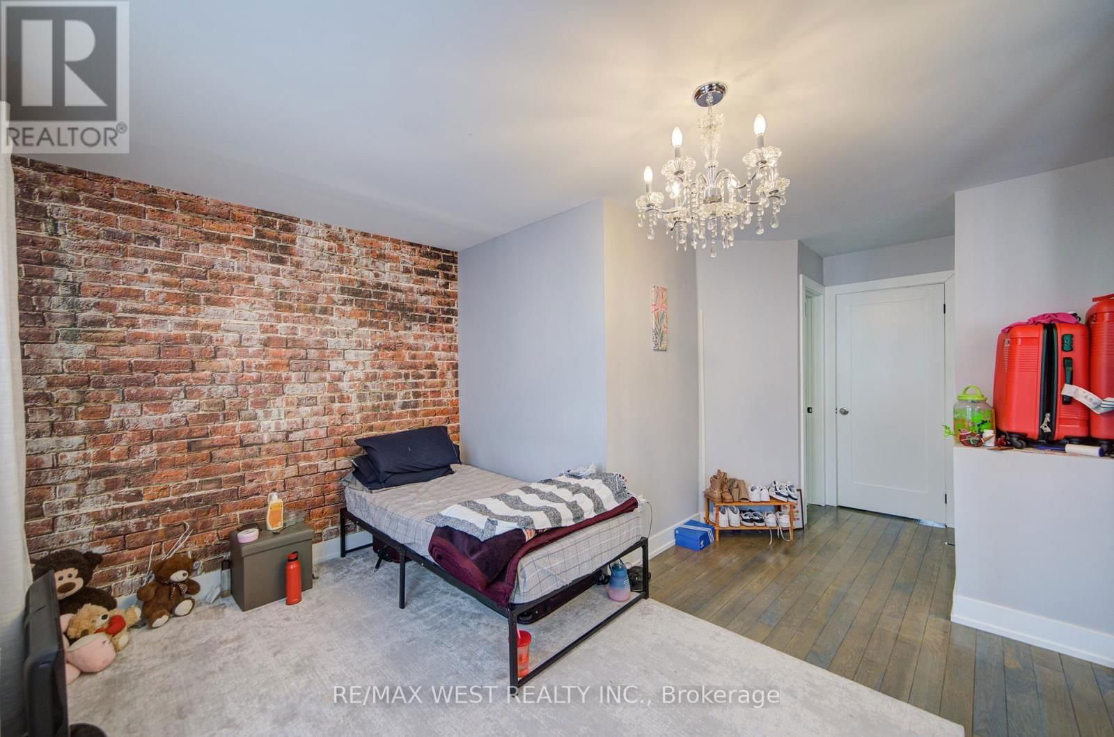 65 - 735 SHEPPARD AVENUE Image 40