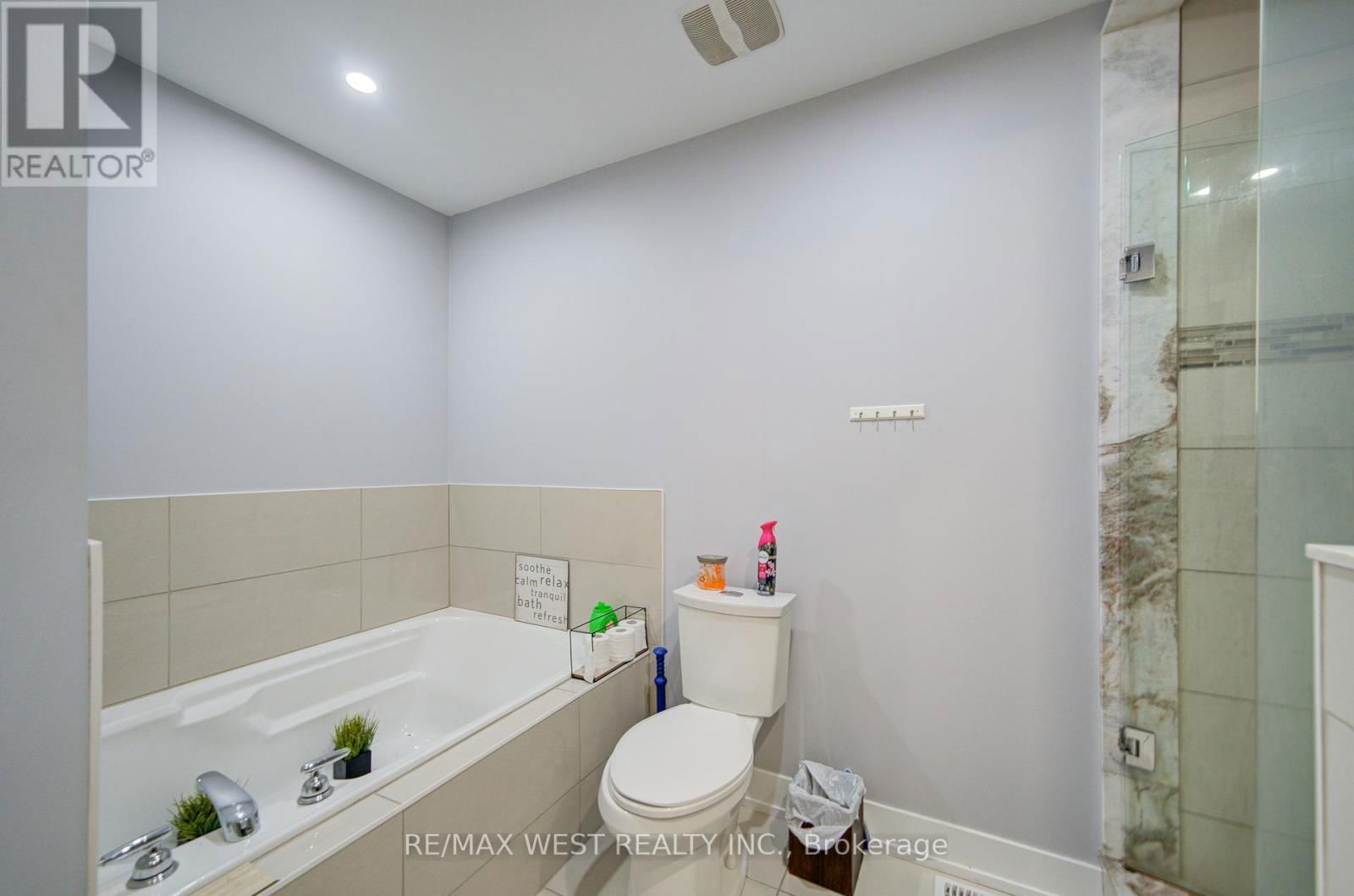 65 - 735 SHEPPARD AVENUE Image 42