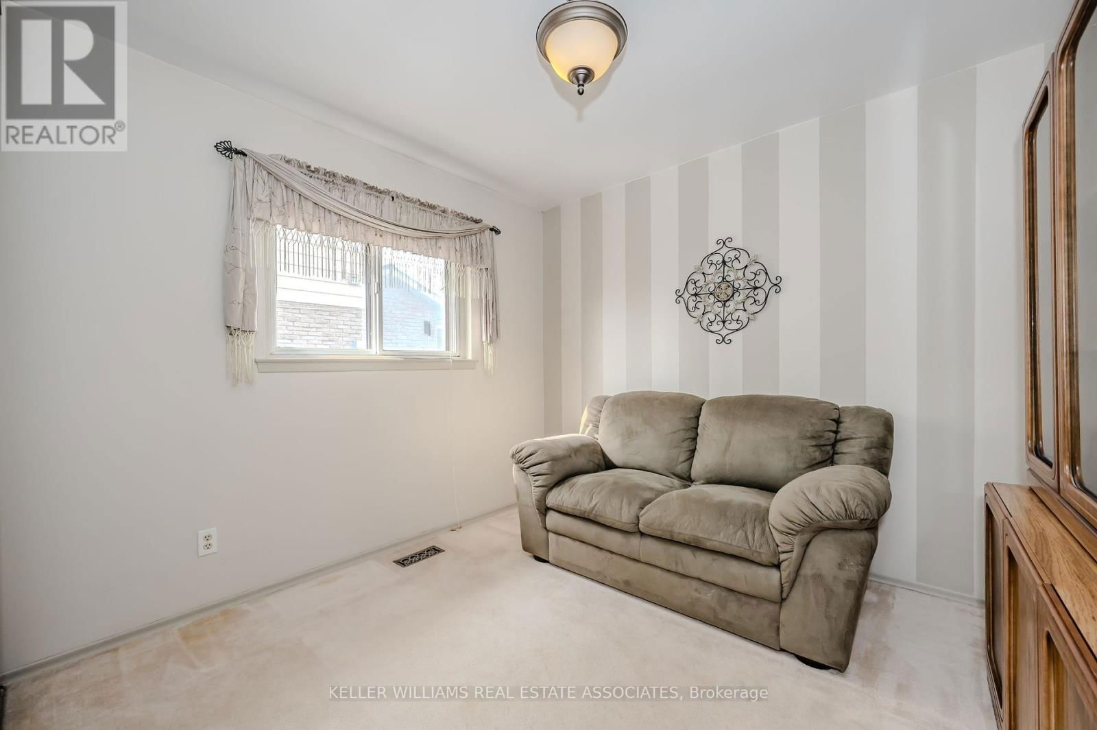147 QUANTRELL TRAIL Image 18