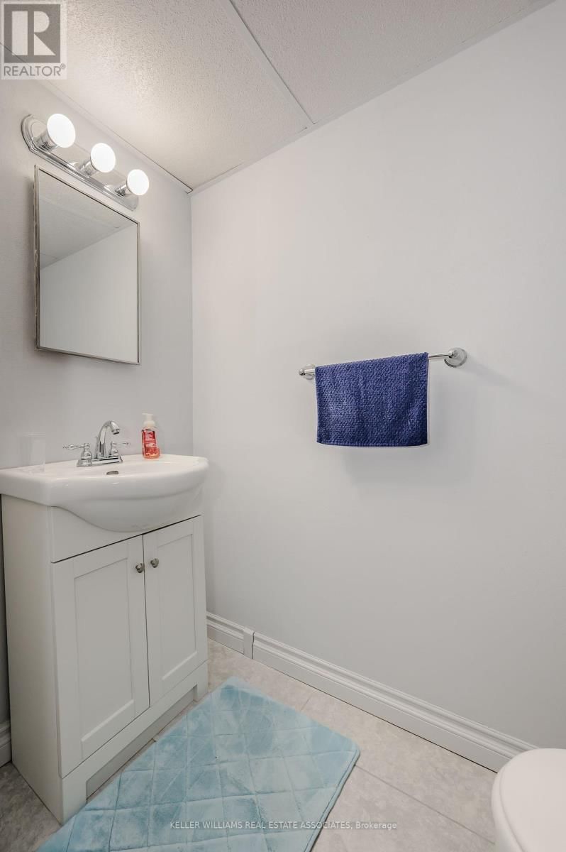 147 QUANTRELL TRAIL Image 24