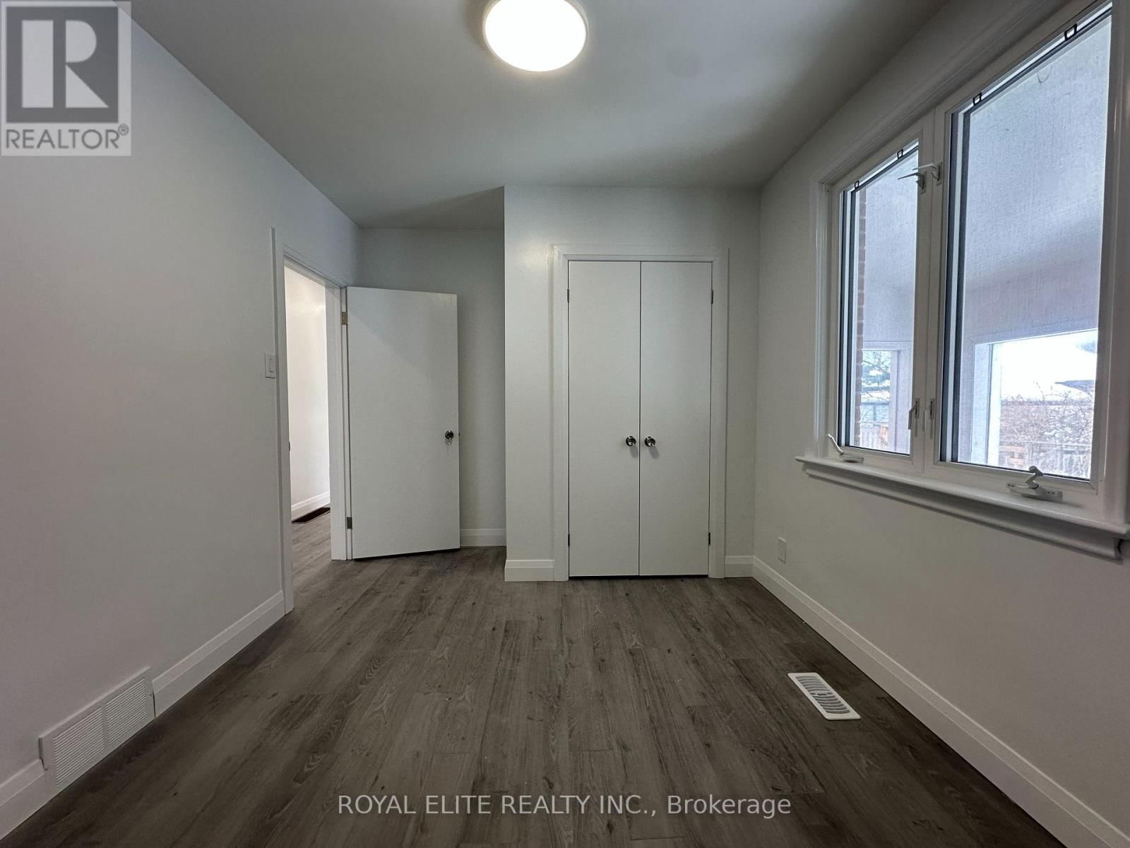 MAIN - 19 MONTGOMERY AVENUE Image 11