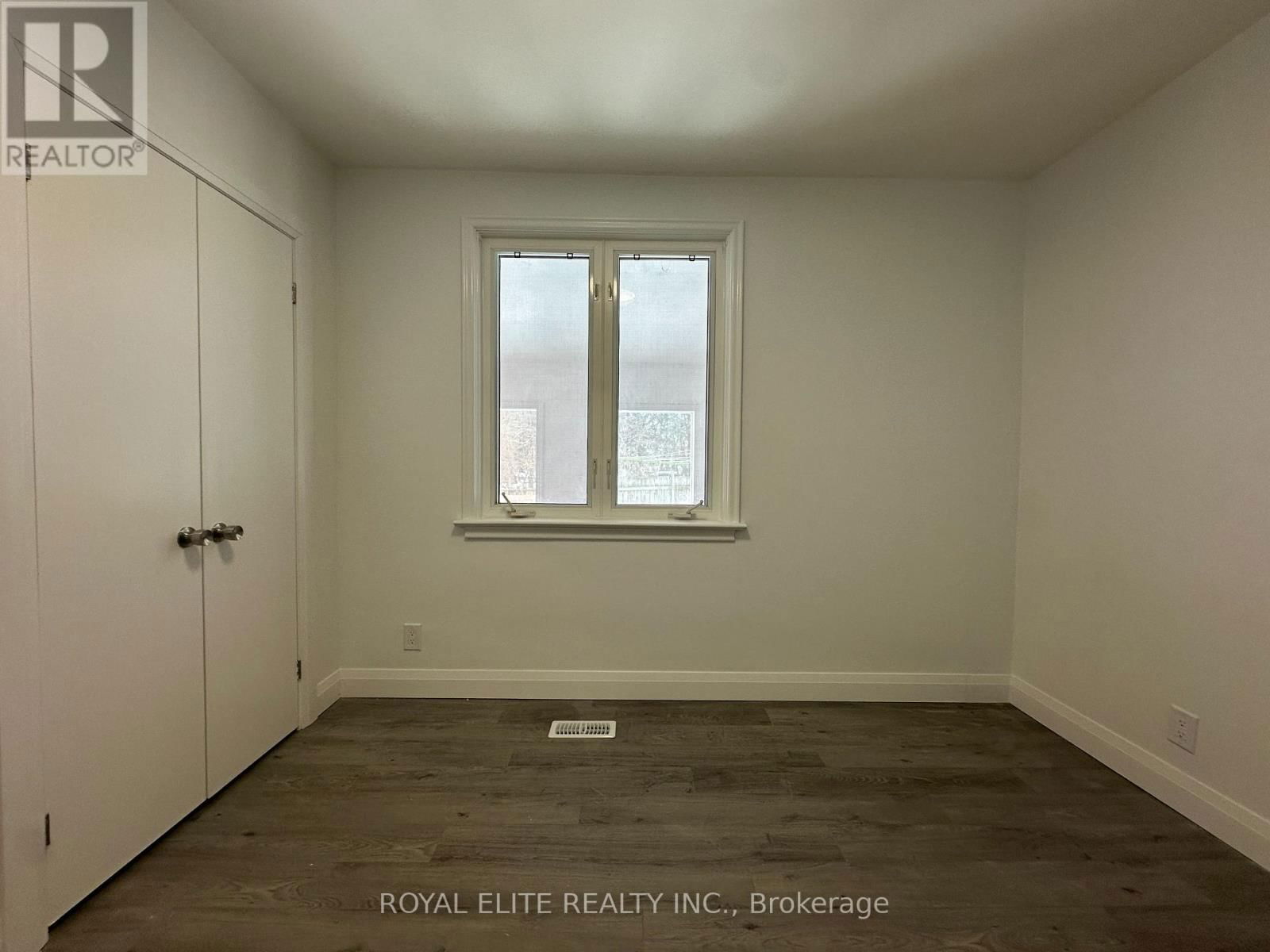 MAIN - 19 MONTGOMERY AVENUE Image 12