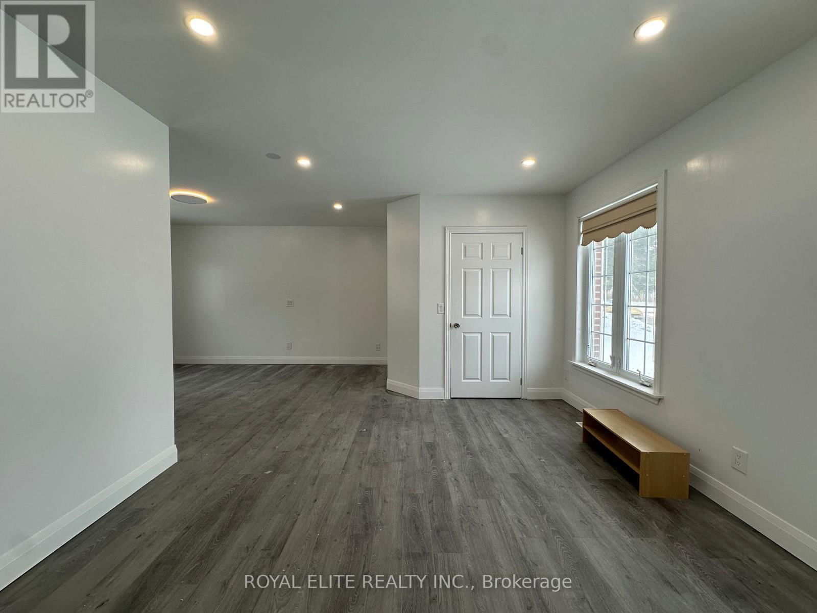 MAIN - 19 MONTGOMERY AVENUE Image 15