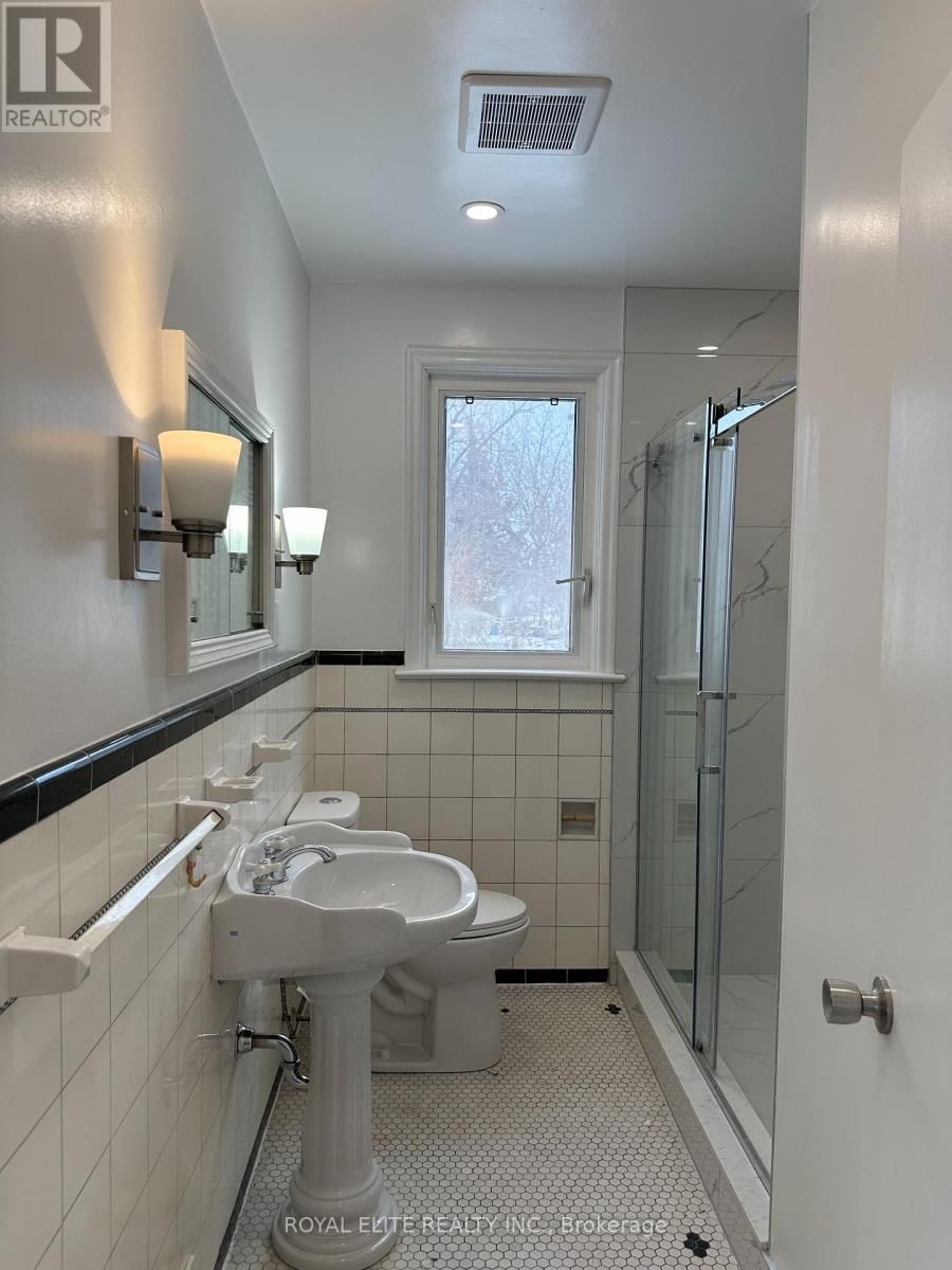 MAIN - 19 MONTGOMERY AVENUE Image 33