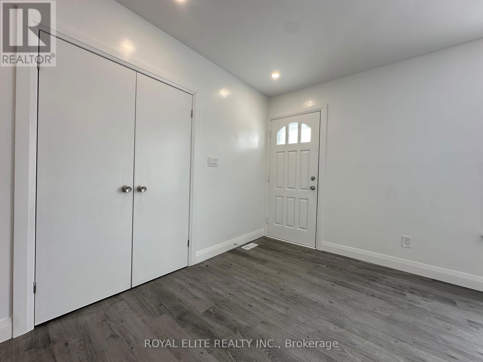 MAIN - 19 MONTGOMERY AVENUE Image 36