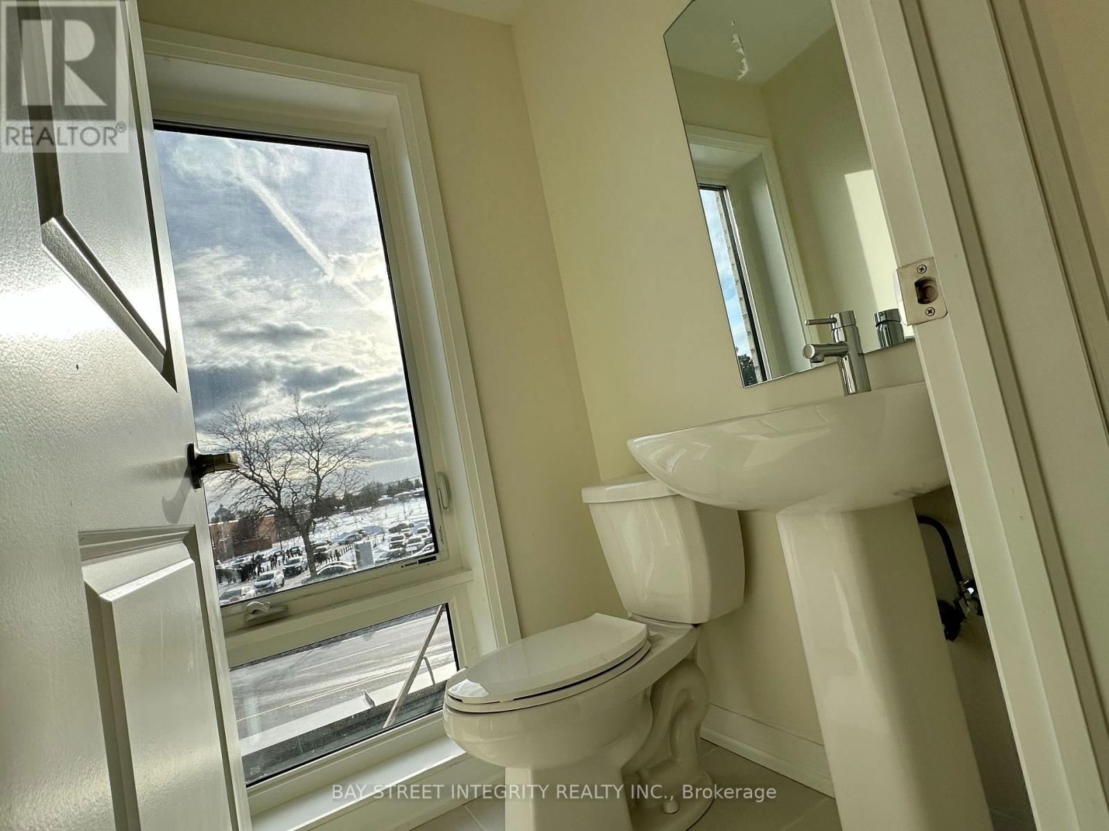 15 - 155 TAPSCOTT ROAD Image 16