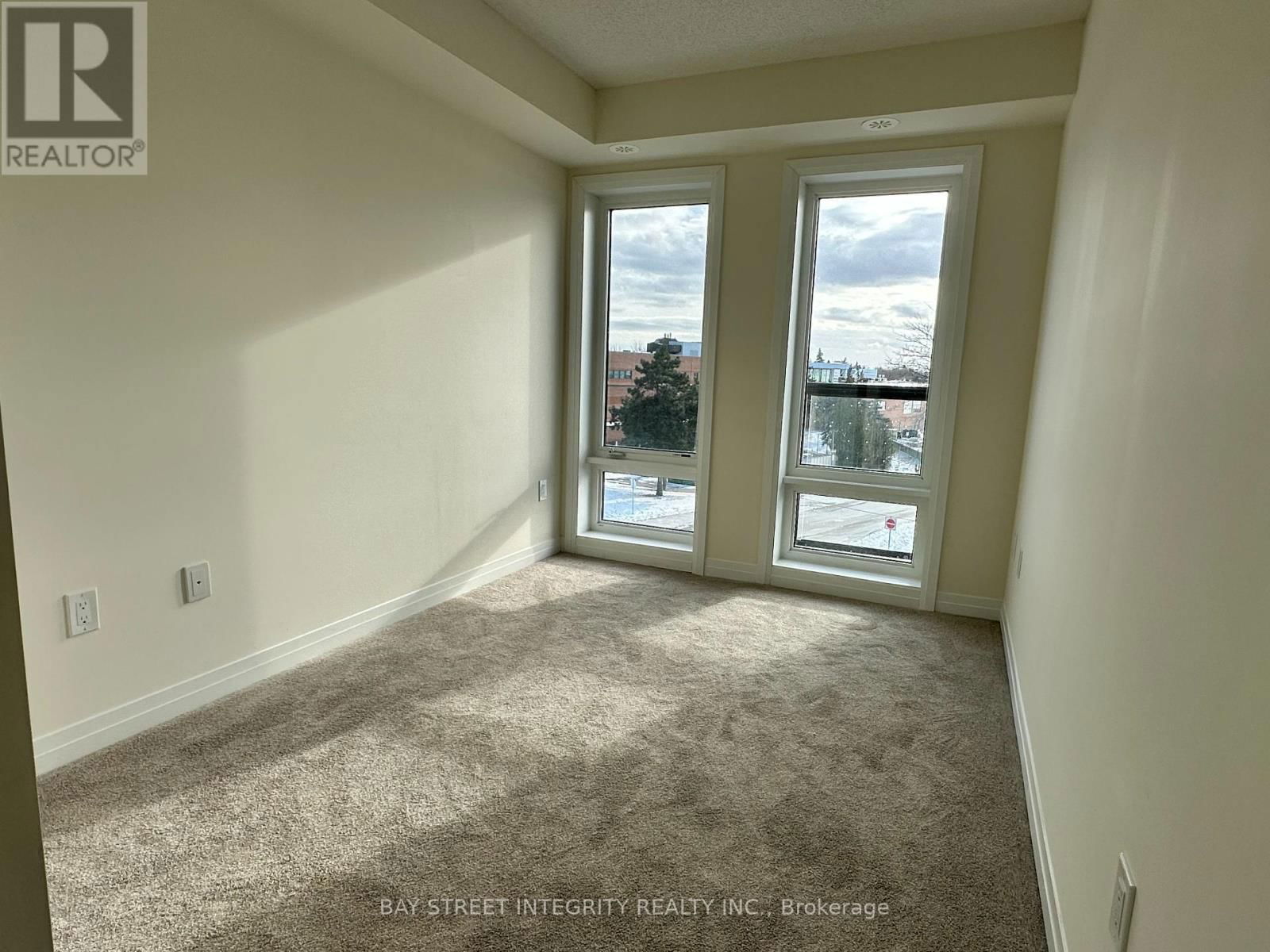 15 - 155 TAPSCOTT ROAD Image 9