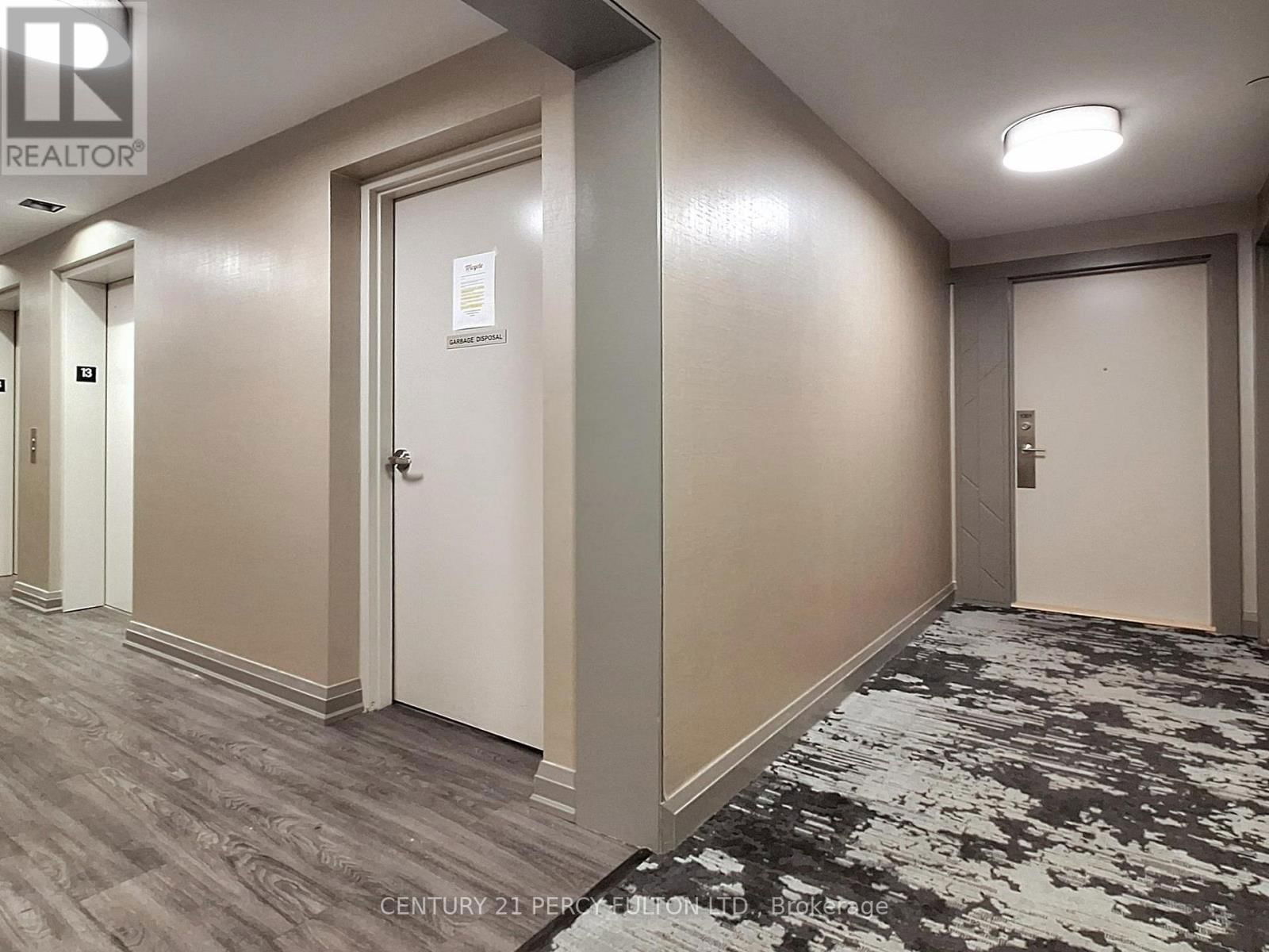LPh 01 - 10 MEADOWGLEN PLACE Image 30