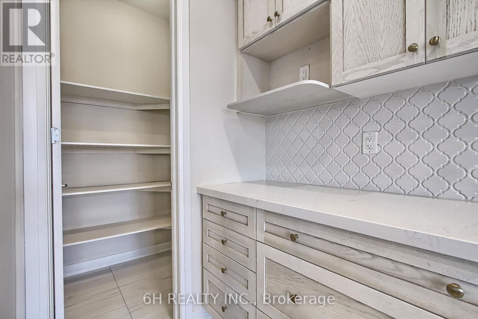 2616 HIBISCUS DRIVE Image 14