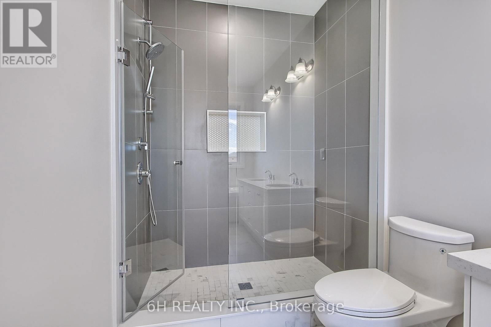 2616 HIBISCUS DRIVE Image 31