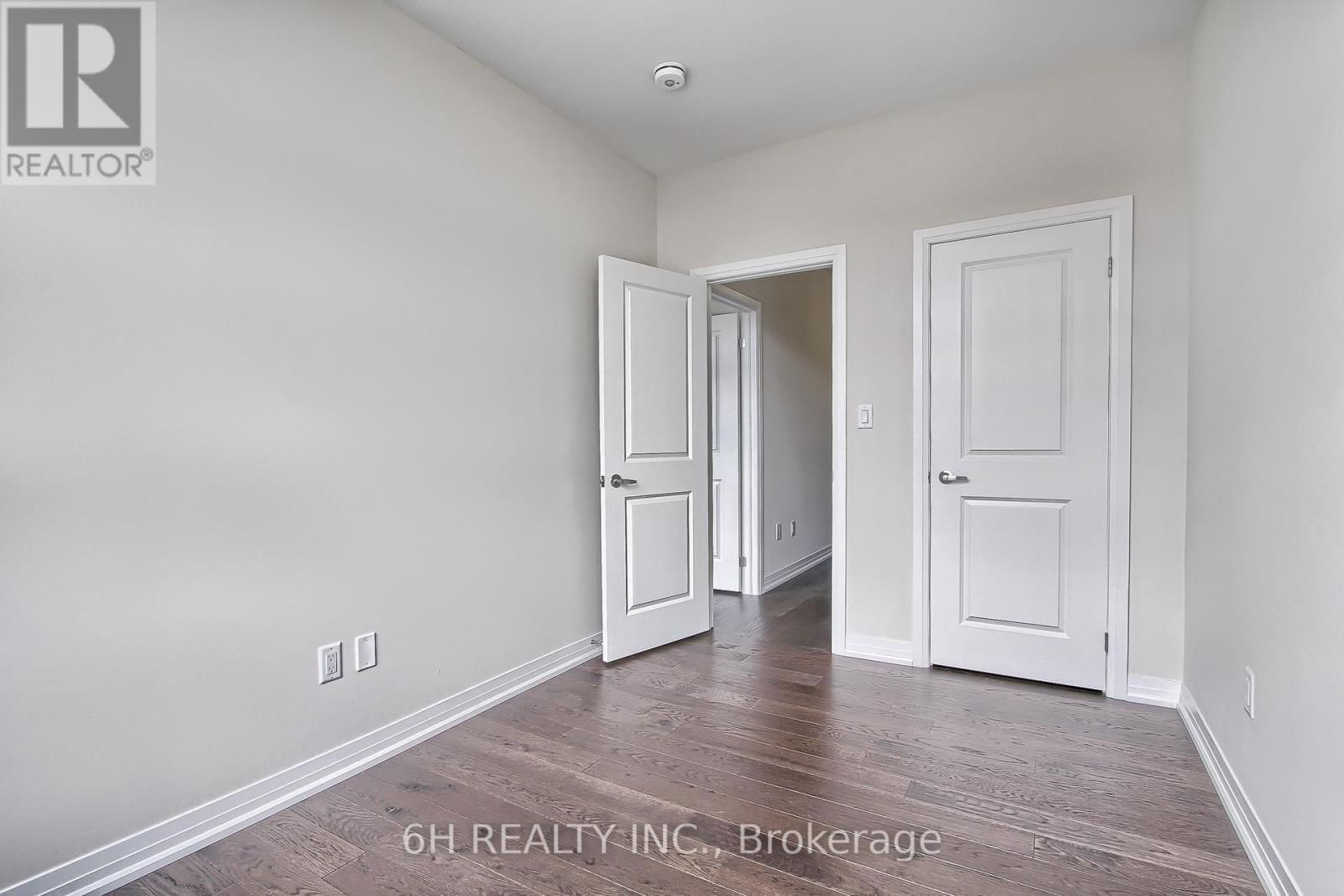 2616 HIBISCUS DRIVE Image 35