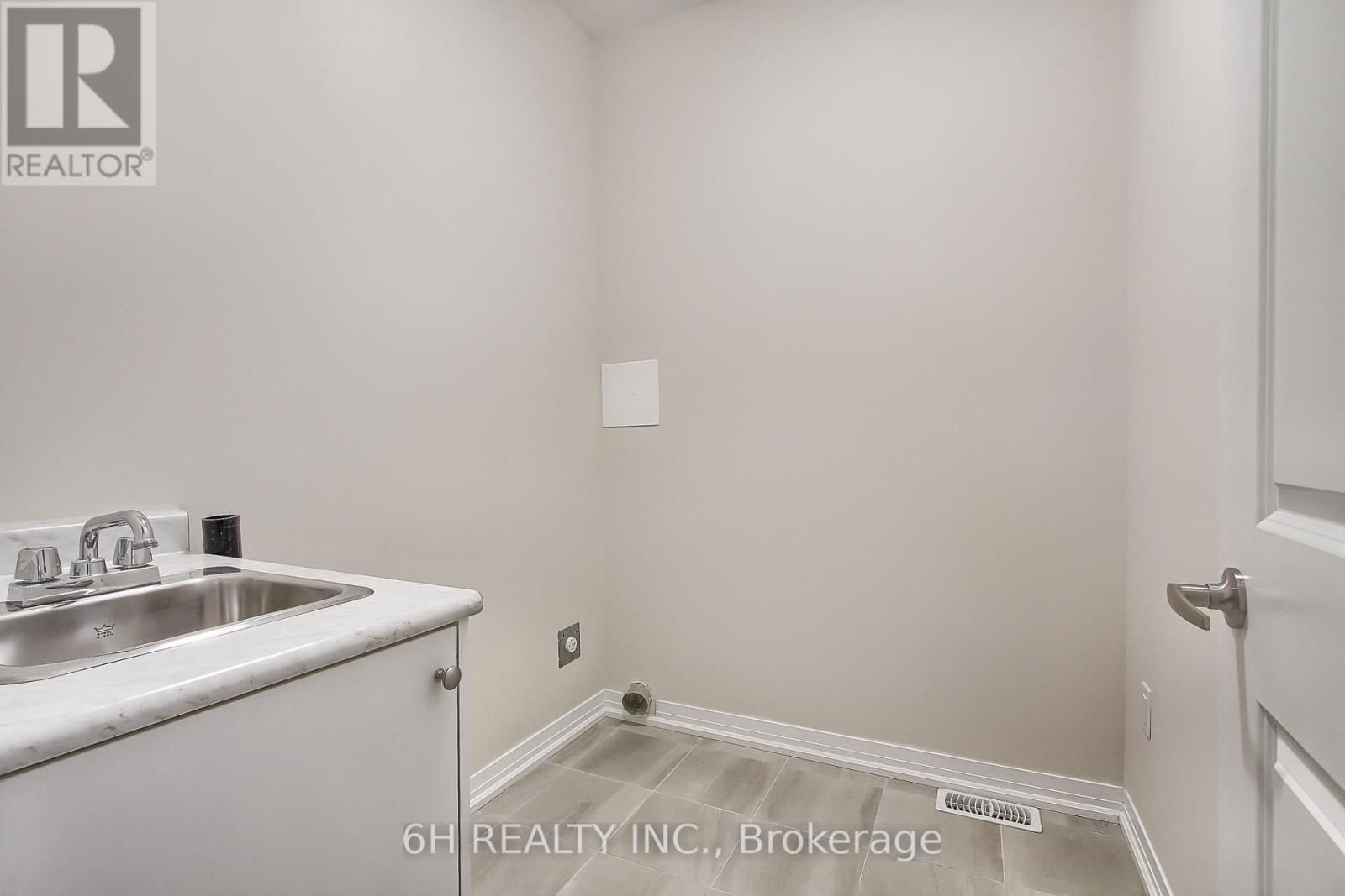 2616 HIBISCUS DRIVE Image 41