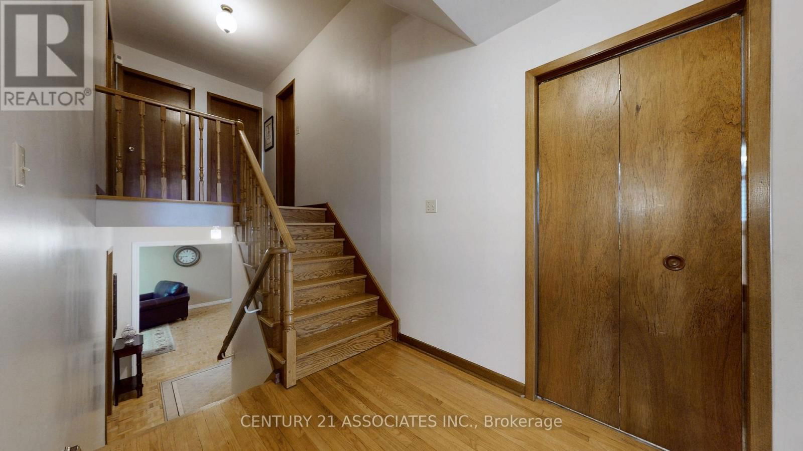 1217 ALEXANDRA AVENUE Image 18