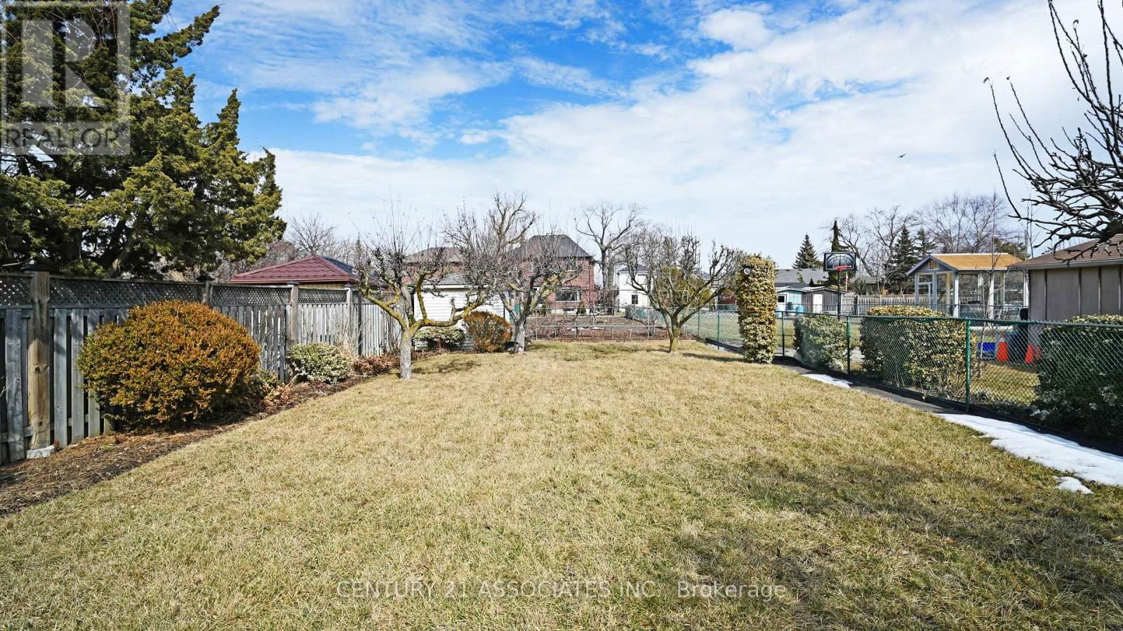 1217 ALEXANDRA AVENUE Image 3