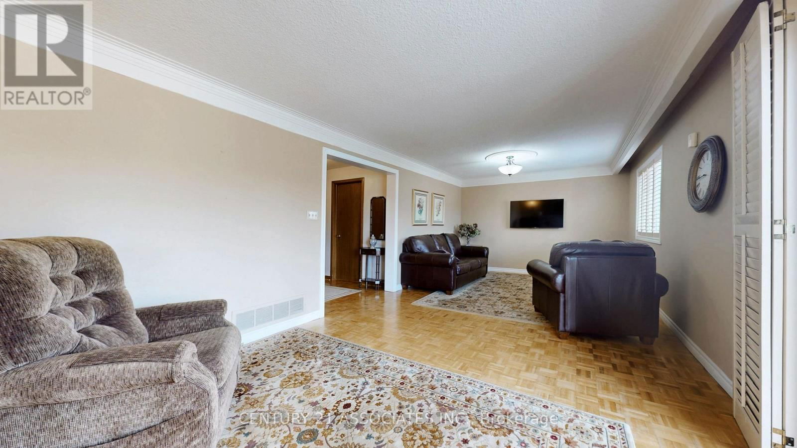 1217 ALEXANDRA AVENUE Image 33