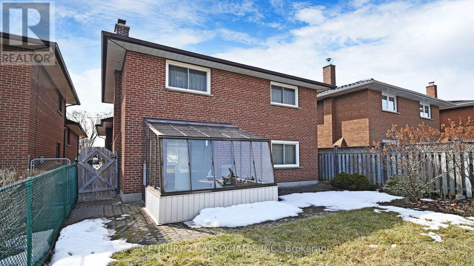 1217 ALEXANDRA AVENUE Image 42