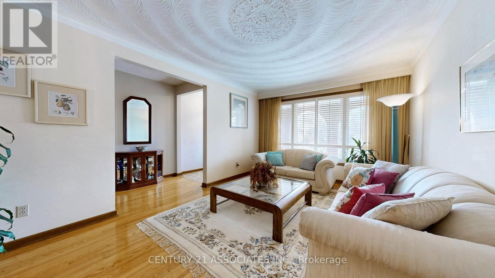 1217 ALEXANDRA AVENUE Image 8