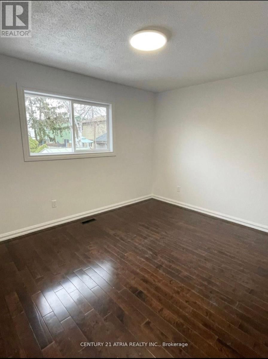 211 MADAWASKA AVENUE Image 11