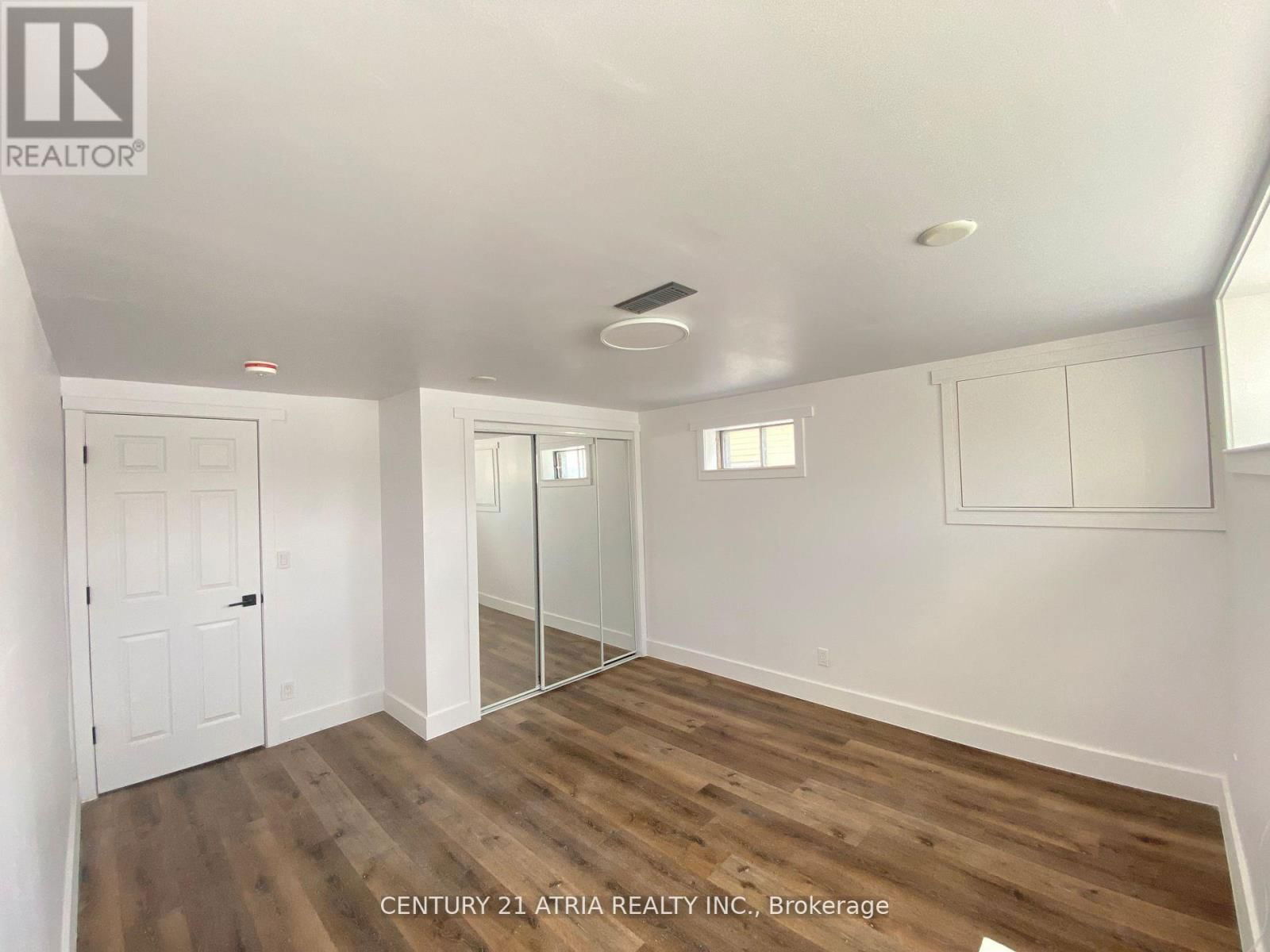 211 MADAWASKA AVENUE Image 24