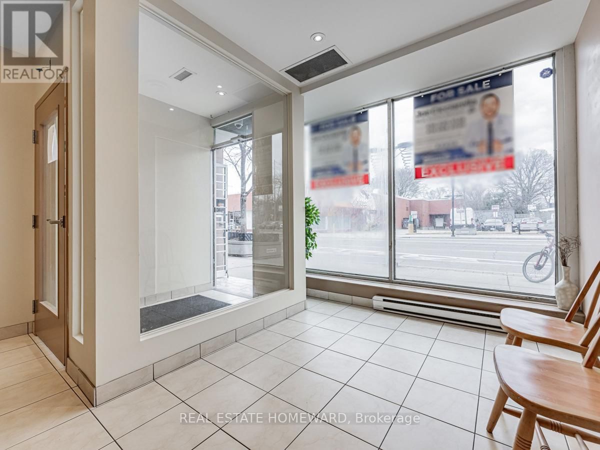 2438 DANFORTH AVENUE Image 12