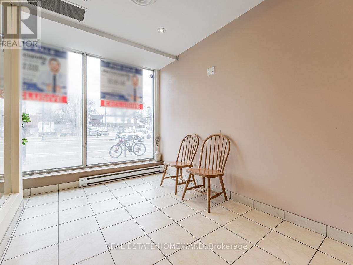 2438 DANFORTH AVENUE Image 13