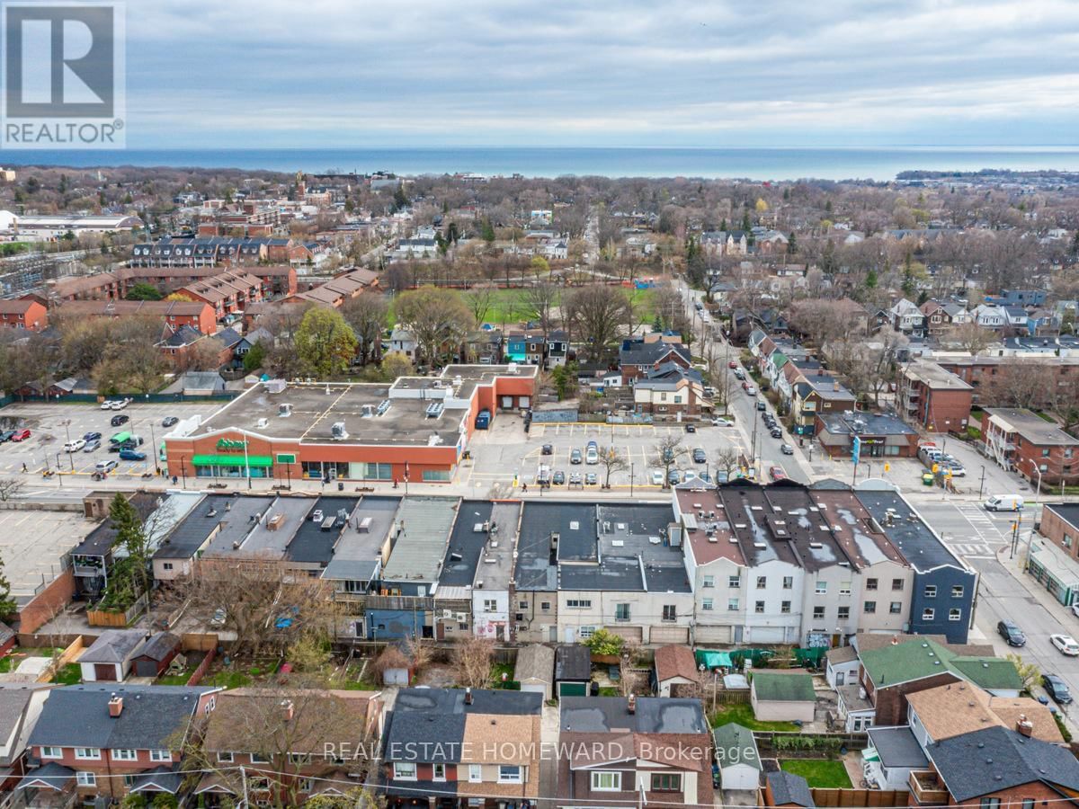 2438 DANFORTH AVENUE Image 4