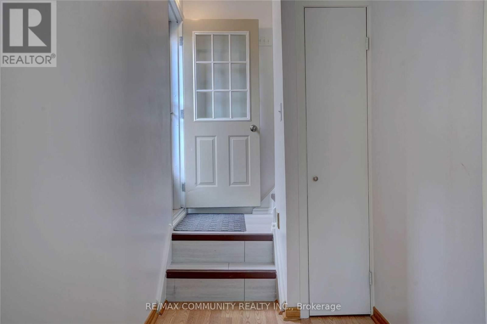 435 MAPLEWOOD DRIVE Image 3