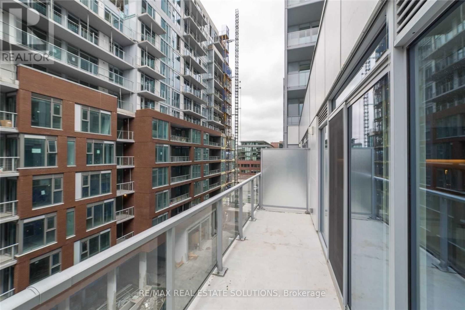 512 - 15 BASEBALL PLACE Image 11