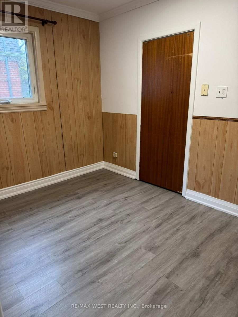 6 VALERIE ROAD Image 13