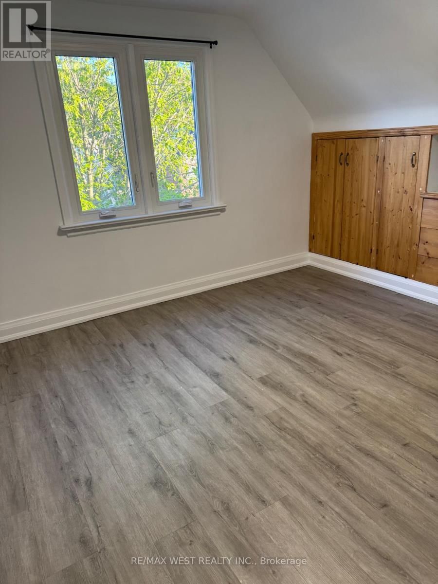 6 VALERIE ROAD Image 17