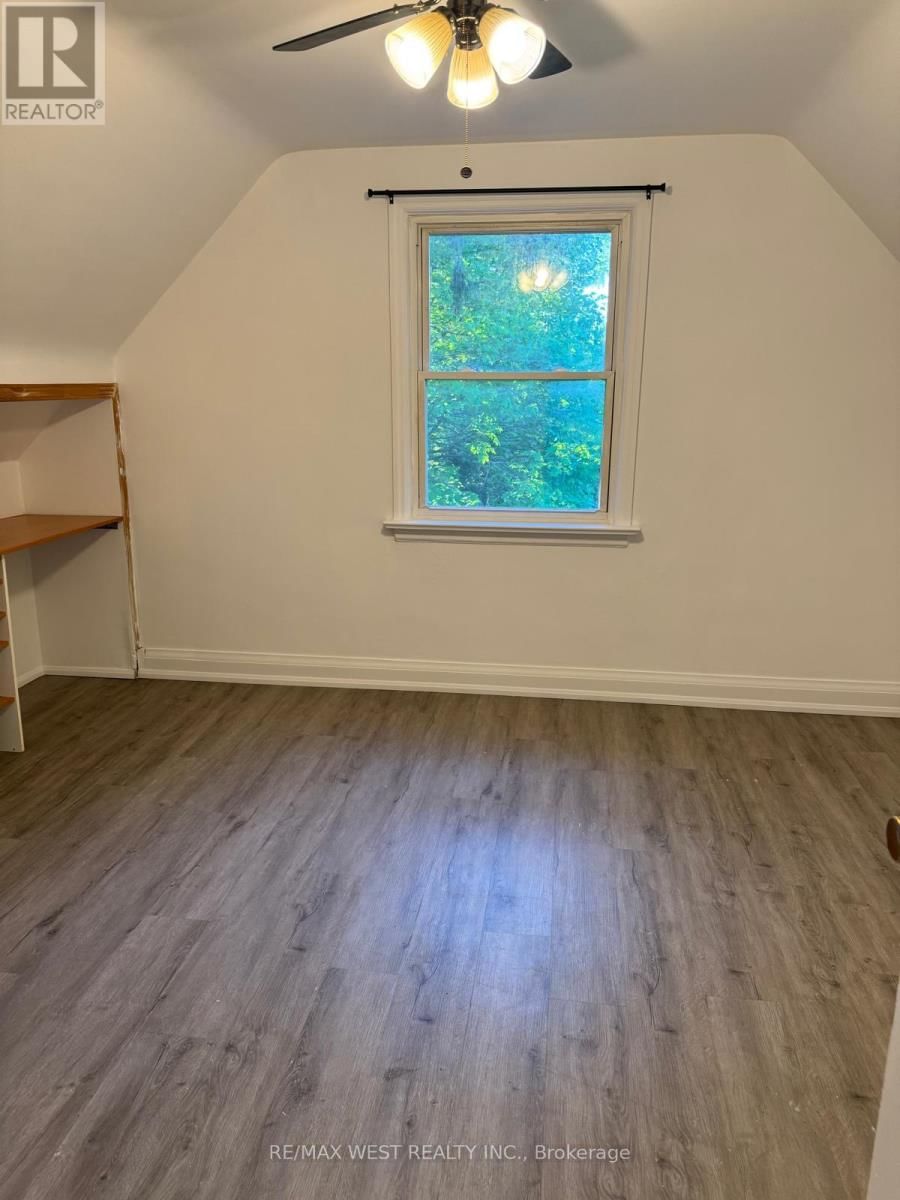 6 VALERIE ROAD Image 18