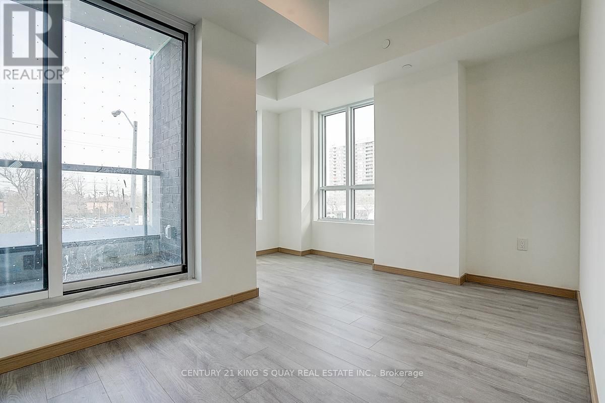 216 - 3421 SHEPPARD AVENUE EAST Image 32