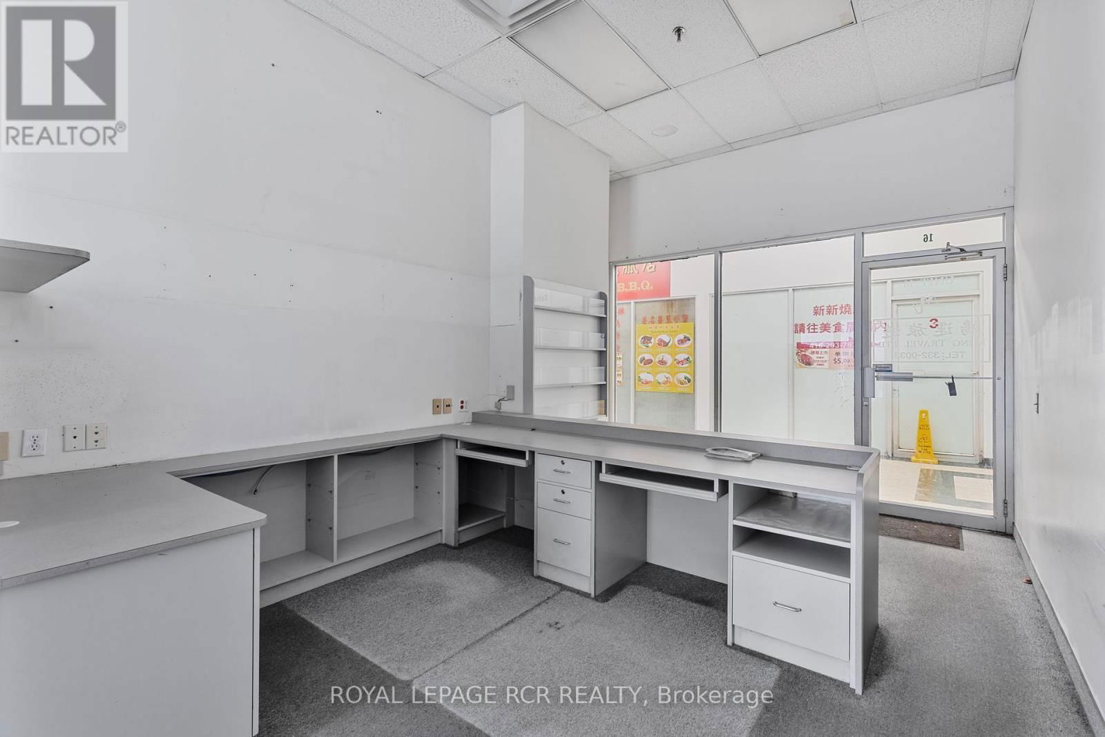 16 - 3833 MIDLAND AVENUE Image 10