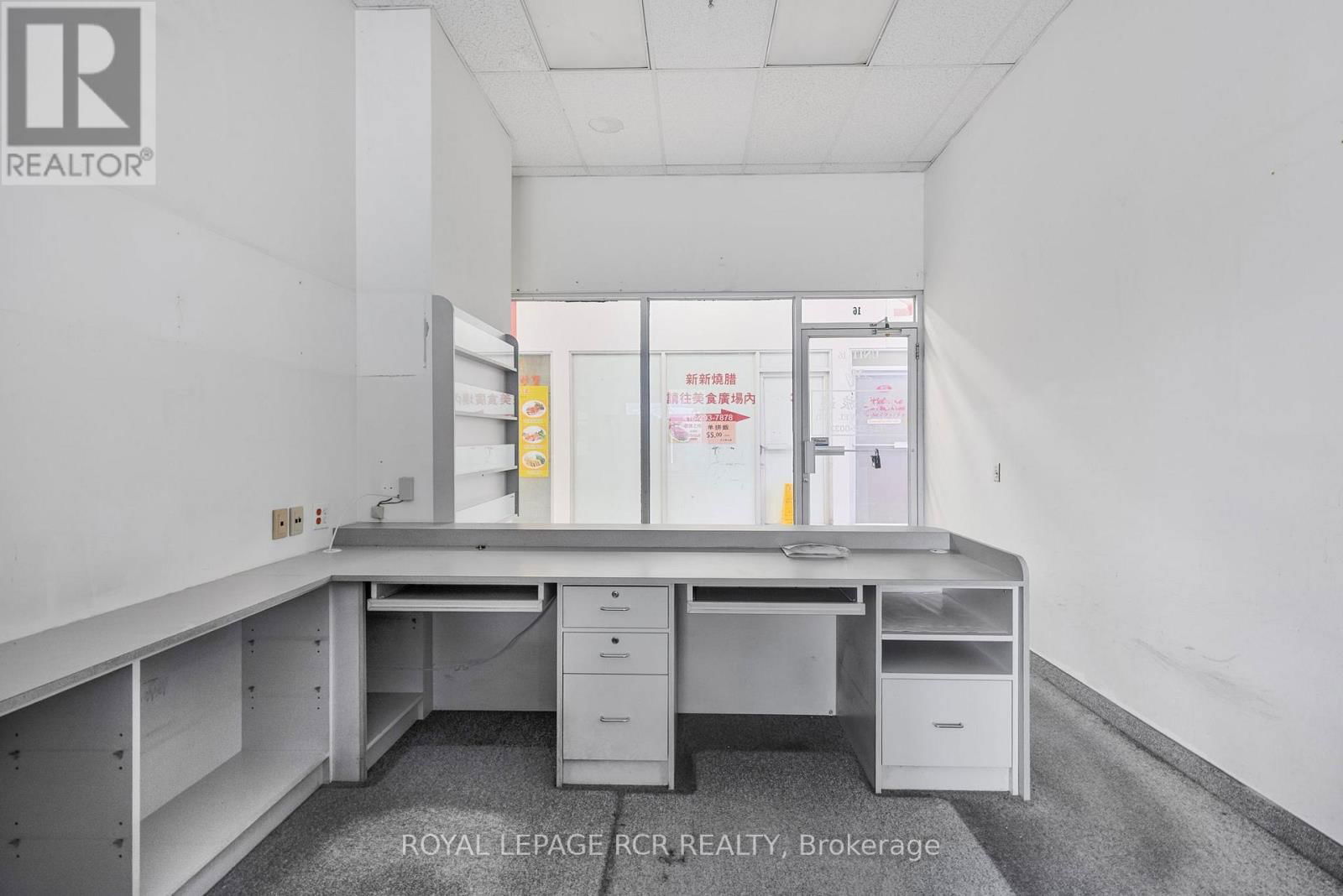 16 - 3833 MIDLAND AVENUE Image 11