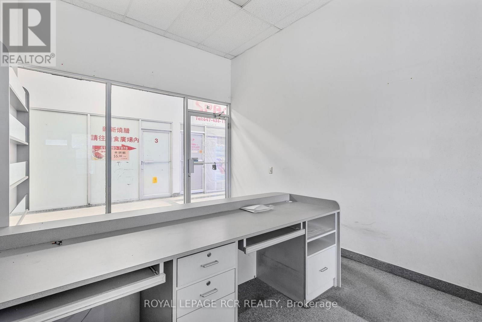 16 - 3833 MIDLAND AVENUE Image 12