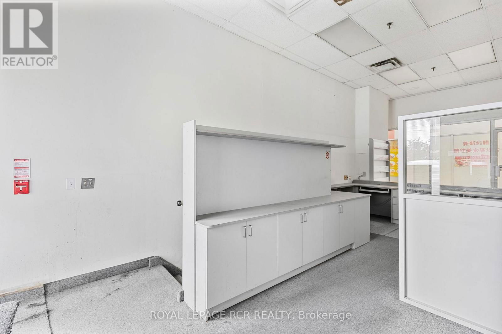 16 - 3833 MIDLAND AVENUE Image 16