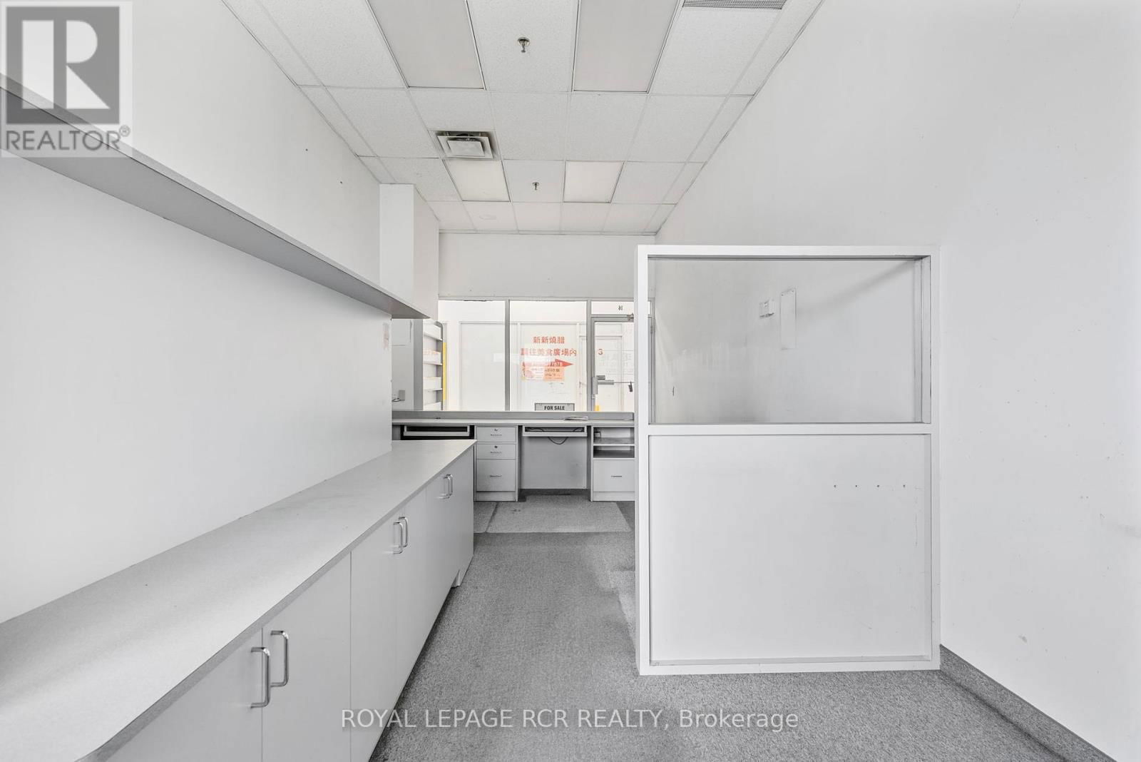 16 - 3833 MIDLAND AVENUE Image 19