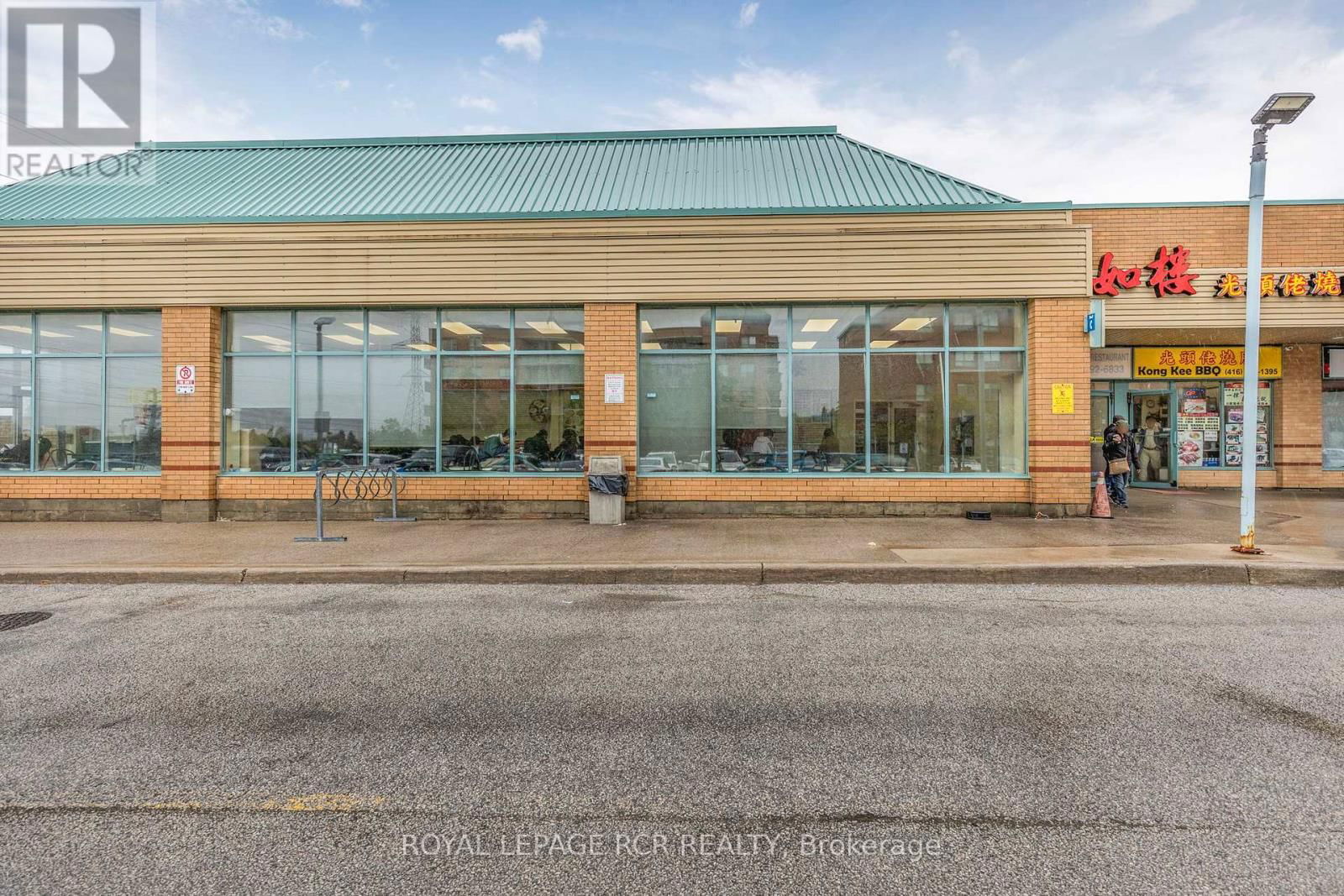 16 - 3833 MIDLAND AVENUE Image 28