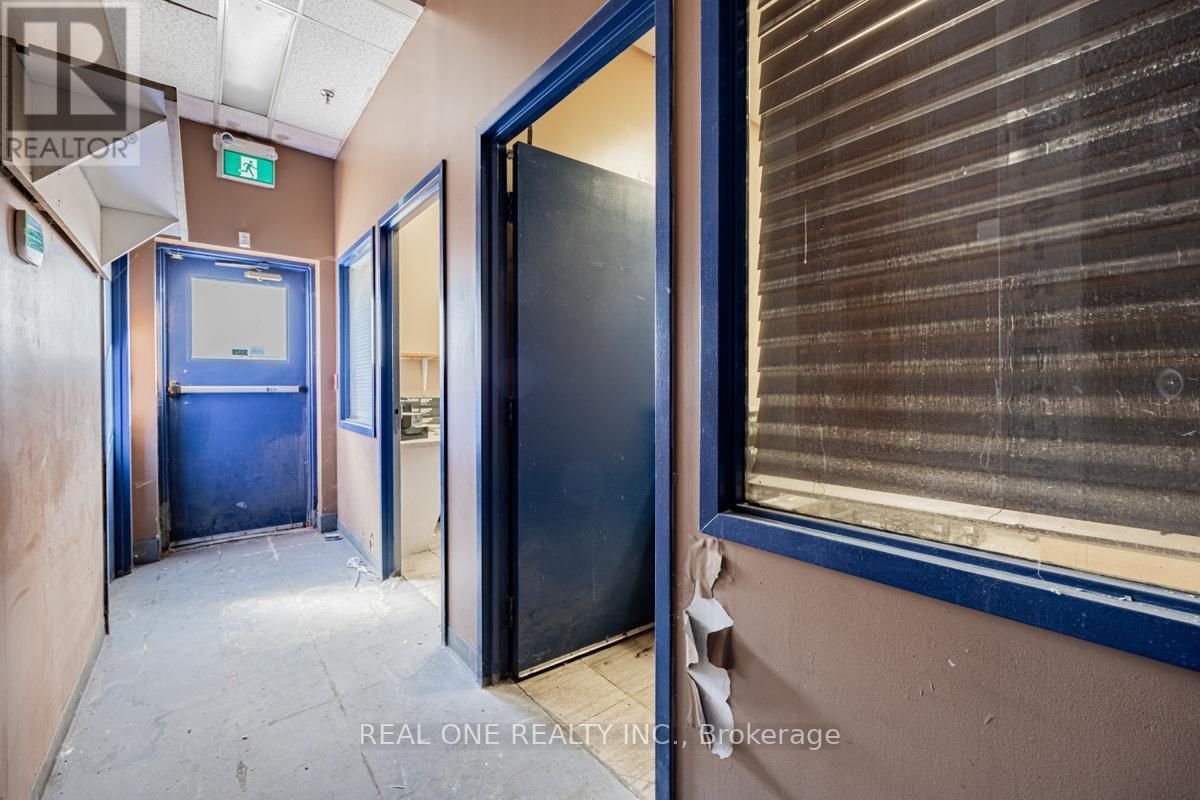 430 FINLEY AVENUE Image 32