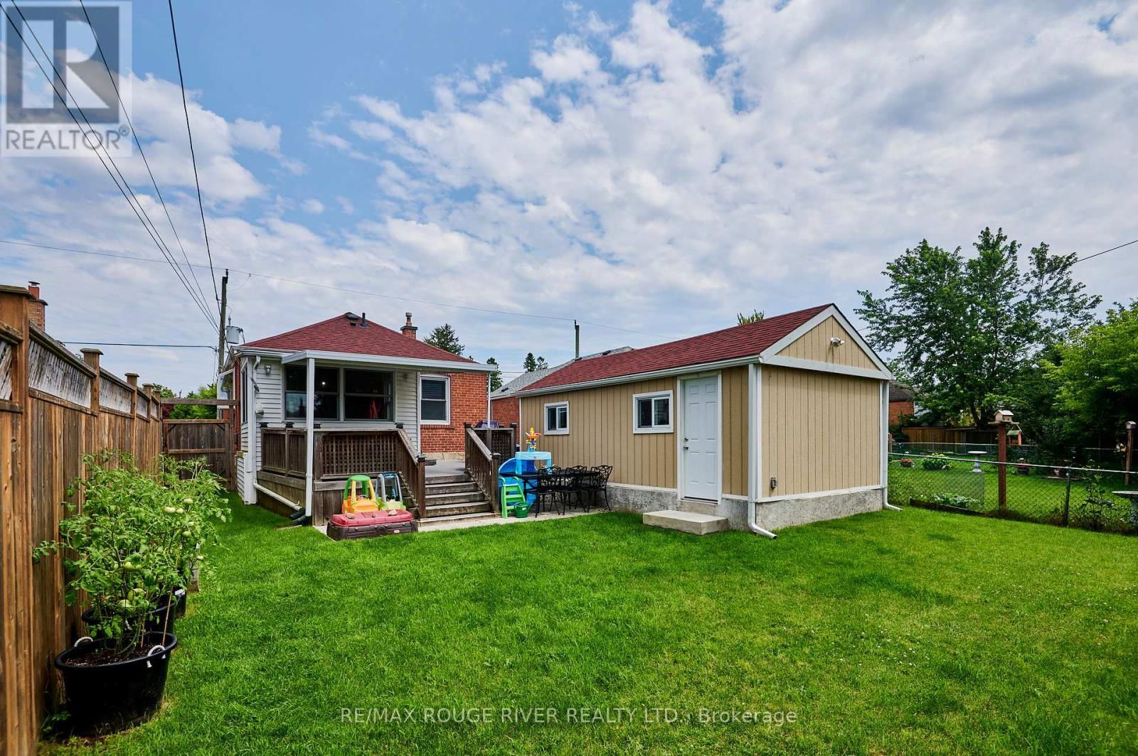 52 MARSH ROAD Image 26