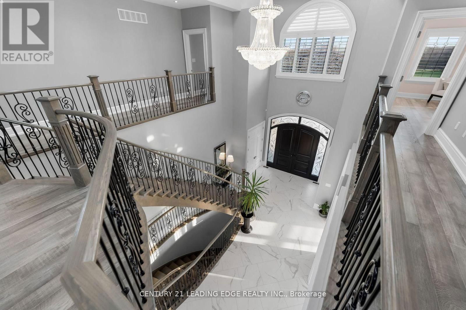 690 VIEW LAKE ROAD Image 3