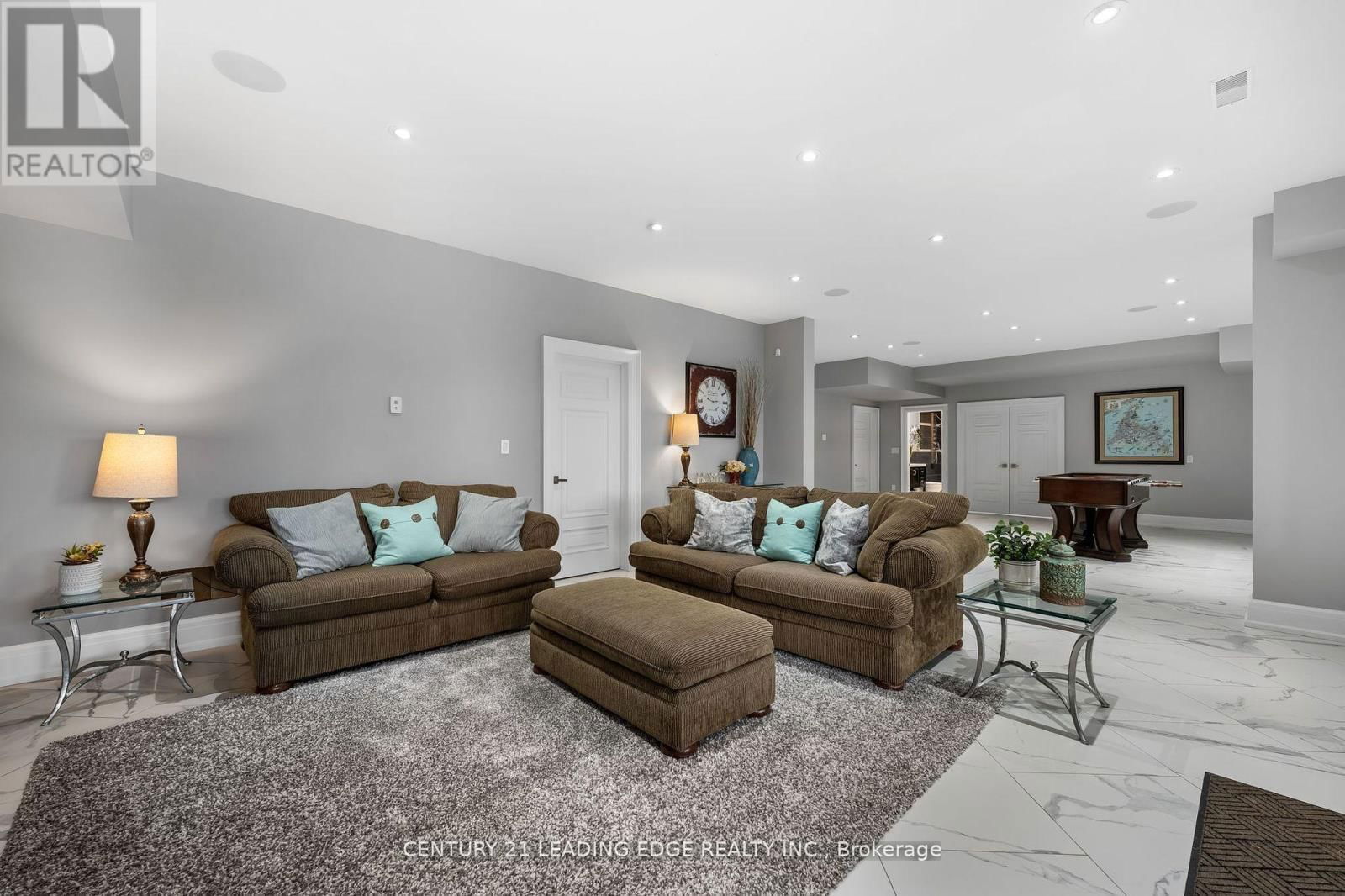 690 VIEW LAKE ROAD Image 33