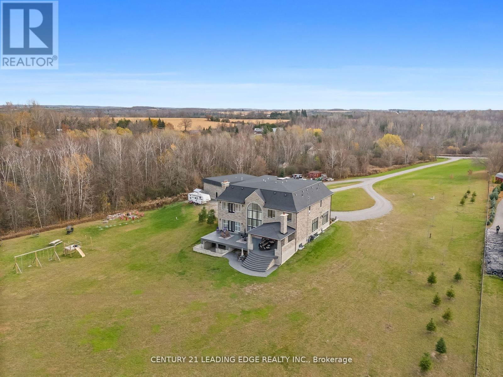 690 VIEW LAKE ROAD Image 44