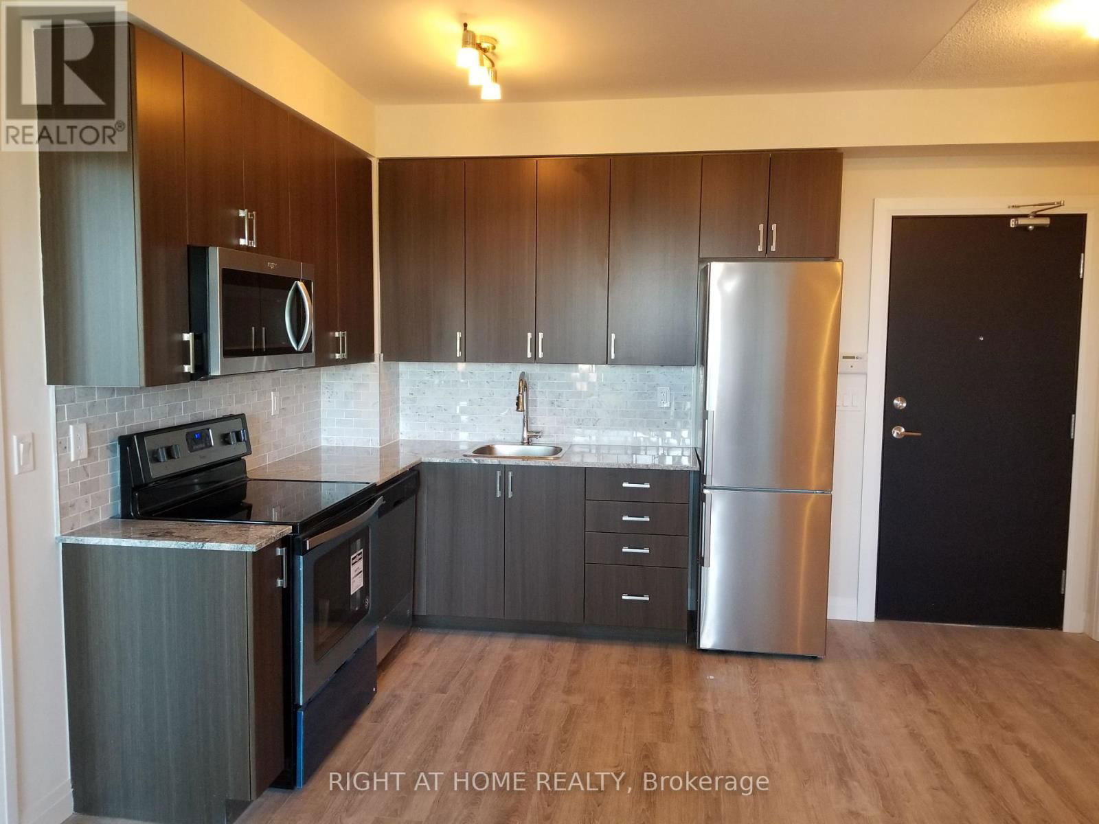 518 - 22 EAST HAVEN DRIVE Image 5
