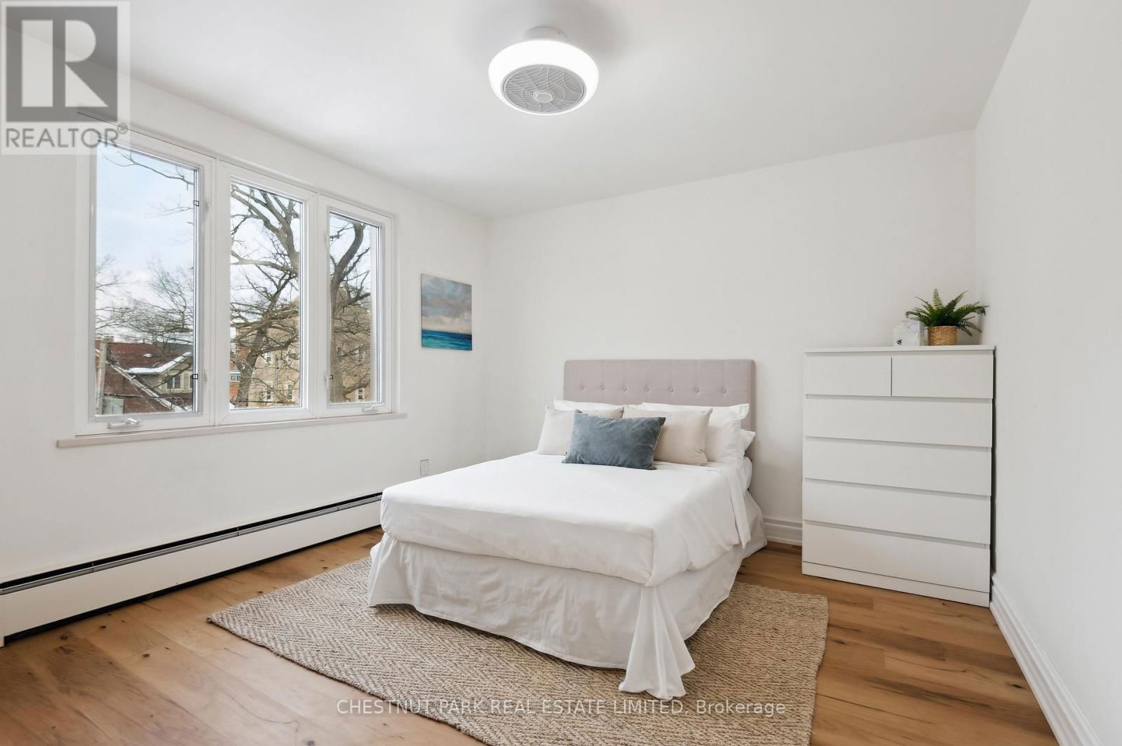 8 - 21 BENLAMOND AVENUE Image 8