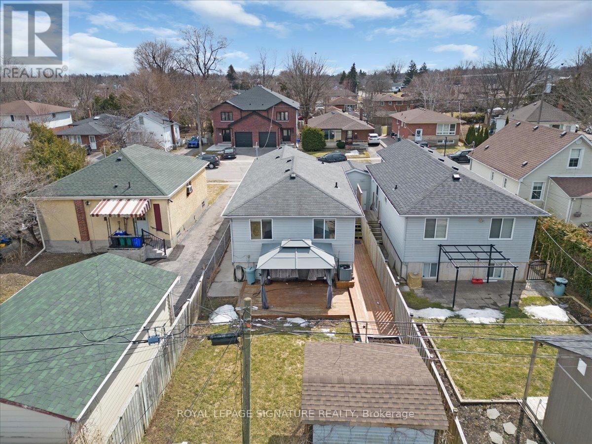 590 DEVON AVENUE Image 32