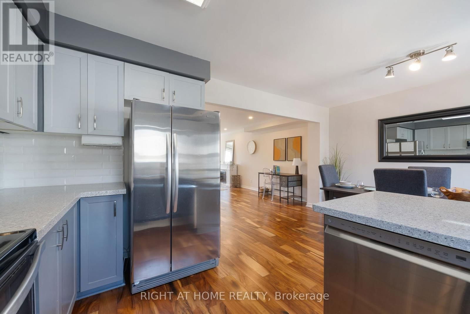 18 - 27 ASPEN PARK WAY Image 12